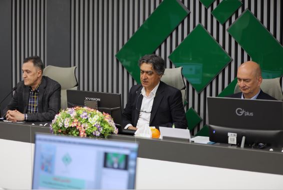 دومین کافه کتاب پژوهشکده بیمه با بررسی و نقد کتاب “درس آموختههای ارزیابی خسارت در بیمههای مهندسی (جلد اول: دوره احداث)” برگزار شد