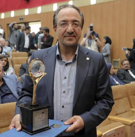 اعطای تندیس و لوح تقدیر هفتمین نمایشگاه ایران اکسپو ۲۰۲۵ به بانک صنعت و معدن