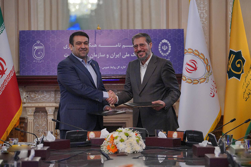 امضای تفاهم نامه همکاری بین بانک ملی و سازمان حج و زیارت / نجارزاده: آماده‌ طراحی کارت اعتباری مشترک با عربستان برای حجاج هستیم