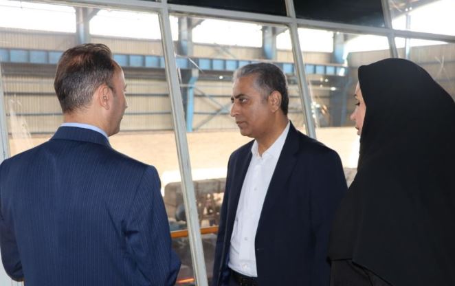 بازدید مدیرعامل این بانک از شرکت ذوب آهن آرمان آسیا در استان سمنان