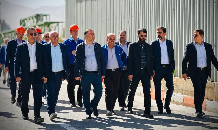 بازدید مشاور وزیر تعاون، کار و رفاه اجتماعی از پتروشیمی شازند