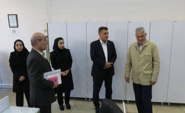 بازدید سرزده دکتر شیری مدیر عامل پست بانک ایران از شعب پونک و شریعتی تهران