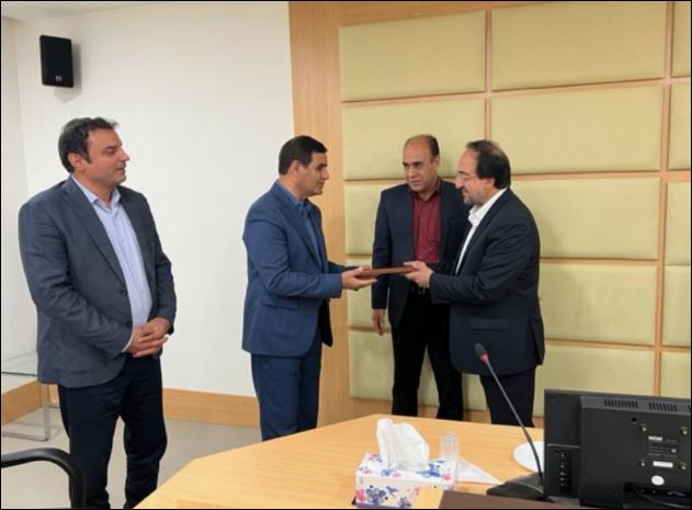 معارفه مدیر استانی جدید بانک صنعت و معدن استان هرمزگان با حضور معاون راهبری شعب و توسعه کسب و کار این بانک