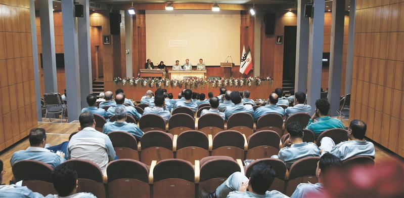 برگزاری تالار گفتوگو درخصوص نظرسنجی کمکهزینه سفر و رستوران