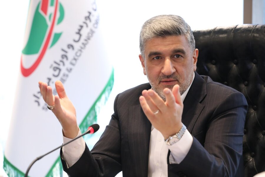 حمایت‌ها از سهامداران خُرد آغاز شده است/ دولت و بانک مرکزی به بازار سرمایه کمک می‌کنند