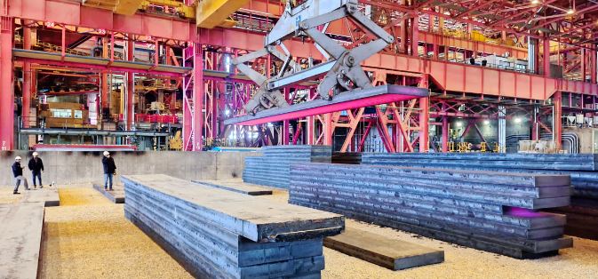 عرضه نخستین سری تختال‌های تولید آزمایشی فولاد سفیددشت در بازار