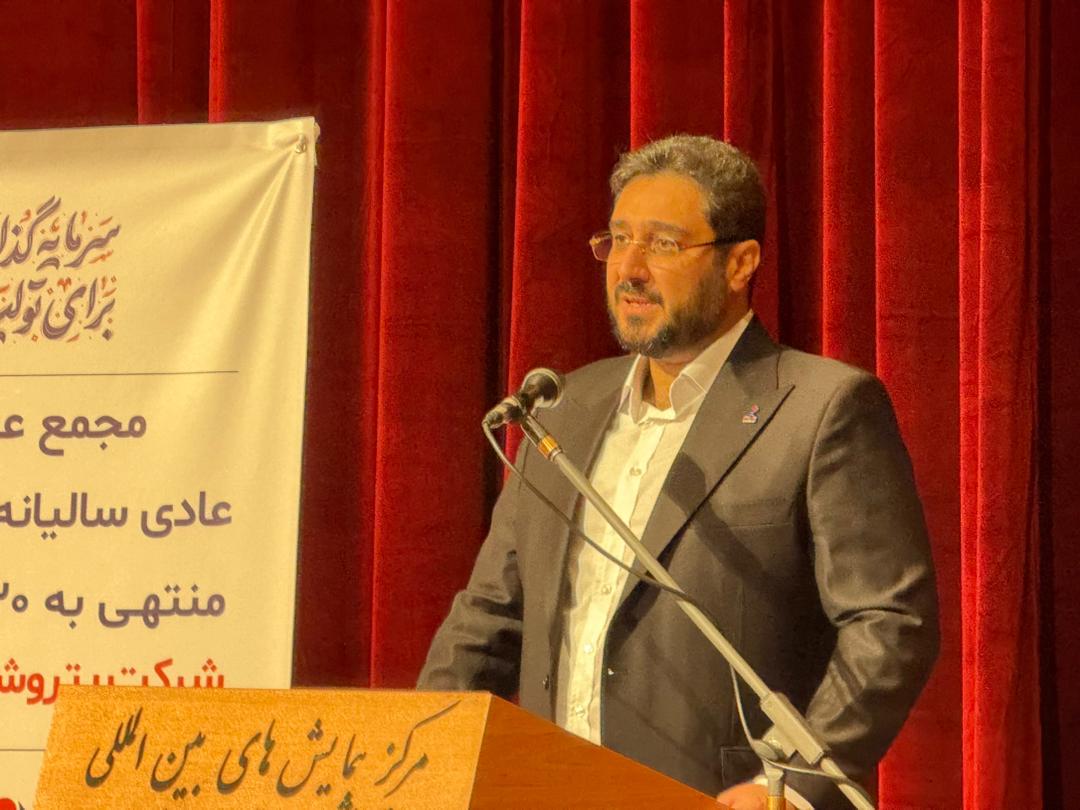 پتروشیمی مارون در مجمع سالانه ۸۳۷.۵ تومان سود تقسیم کرد / مدیرعامل پتروشیمی مارون، به دنبال حاشیه سود ۳۰ درصدی تا ۱۴۰۷ هستیم
