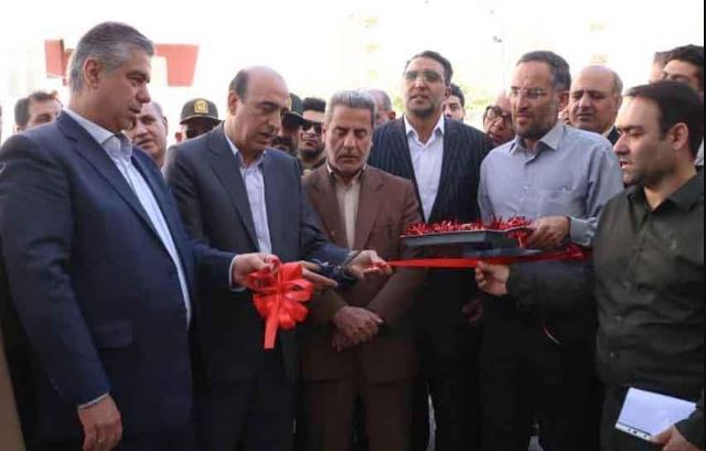 افتتاح فاز نخست پروژه تامین اعتبار شده نهضت ملی توسط بانک مسکن در شهر مهاجران/ قدردانی از بانک مسکن به دلیل تامین مالی به هنگام پروژه