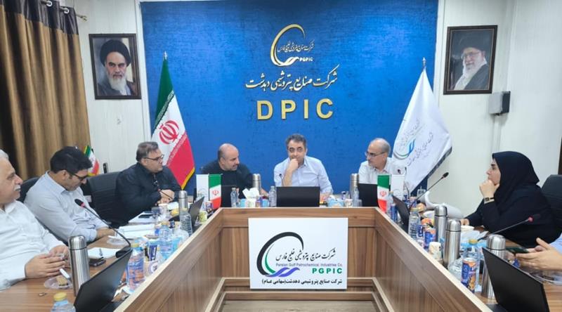 بازدید معاون برنامهریزی و توسعه کسب و کار و مدیران ارشد پتروشیمی خلیج فارس از پتروشیمی دهدشت
