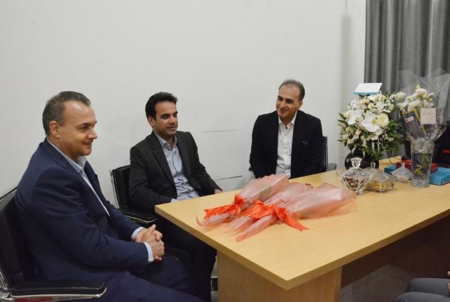 دیدار رئیس هیأتمدیره و مدیر امور حوزه مدیرعامل با پزشکان بانک صنعت و معدن