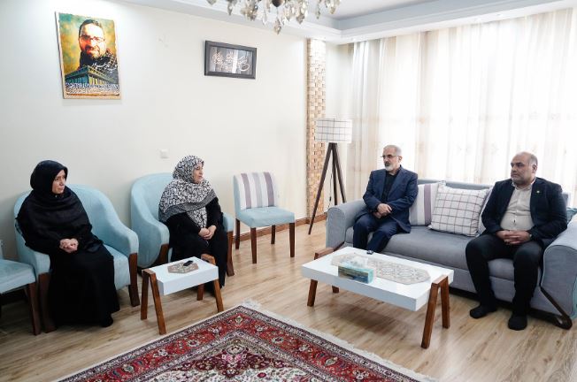 شهید «رجب‌پور» افتخار خانواده بانک مسکن است/ تجلیل از همسر و فرزندان شهید رسانه