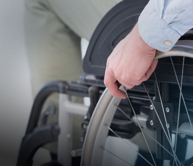 مناسبسازی شعب جهت دسترسی به دستگاههای خودپرداز و کشلس برای افراد دارای معلولیت