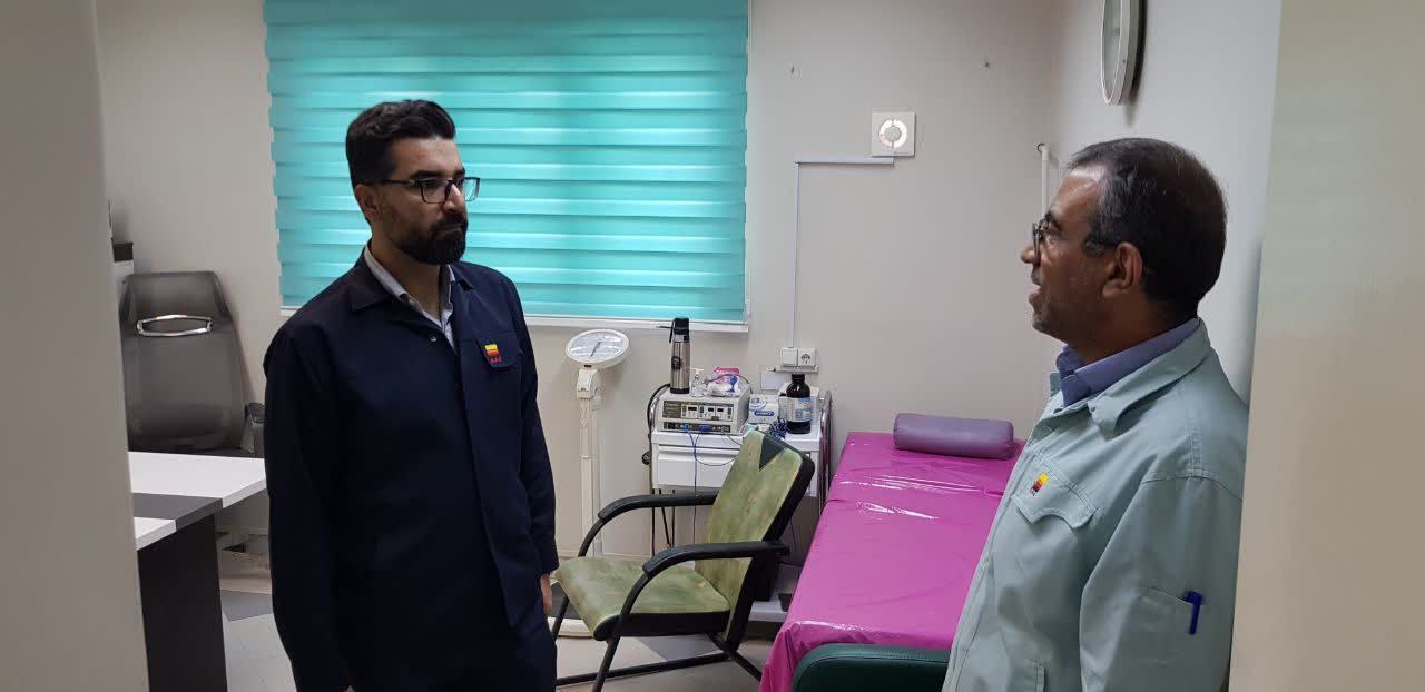 بازدید سرزده معاون منابع انسانی و امور اجتماعی از درمانگاه شرکت فولاد خوزستان