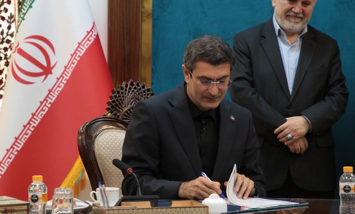 تفاهمنامه همکاری بانک سینا و وزارت میراث فرهنگی، گردشگری و صنایع دستی امضا شد