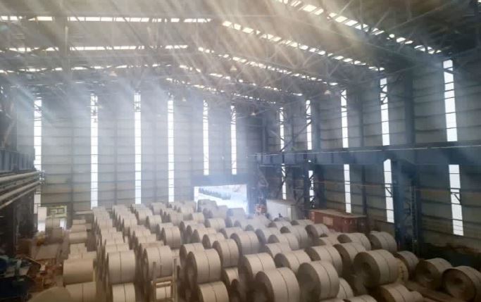 ثبت رکورد تولید روازنه در خط اسیدشویی شرکت نورد زرین شهرکرد تولید ۱۰۷۰ تن در یک روز