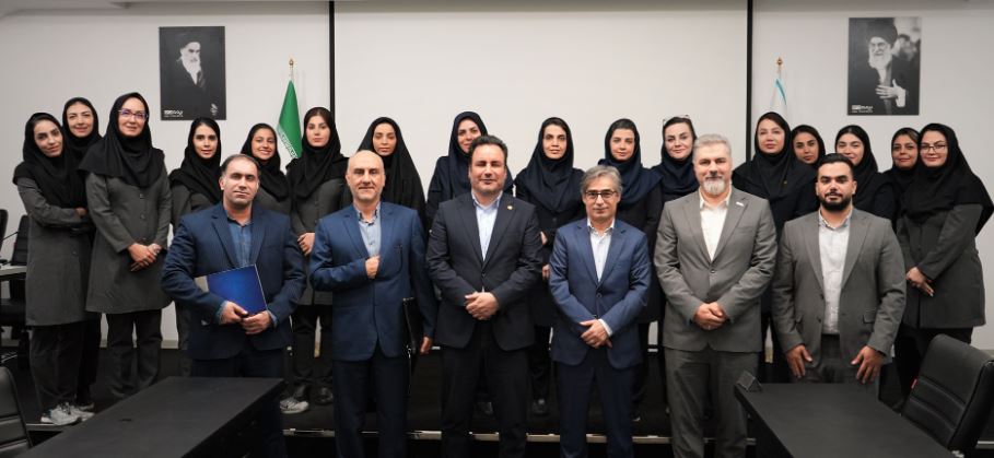 شرکتهای بیمه ای، دستاوردهای موفق خود را با سایر شرکتها به اشتراک بگذارند