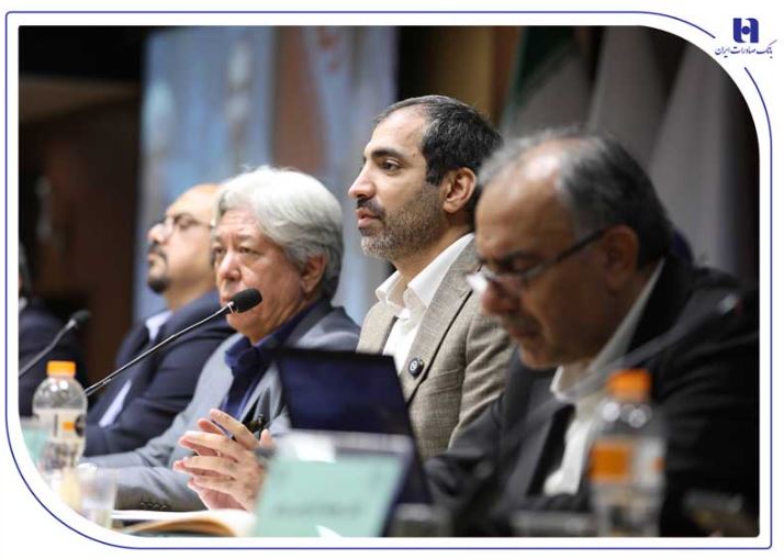 بررسی راههای برونرفت از چالش تأمین مالی صنعت نفت و گاز توسط عضو هیأت مدیره بانک صادرات ایران