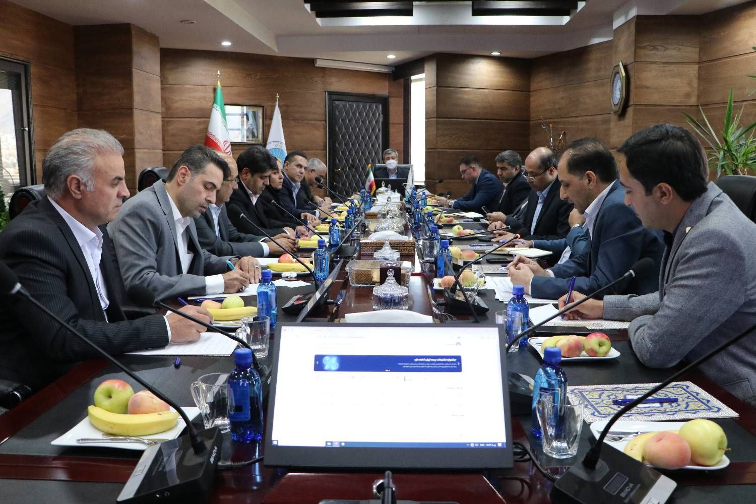 بیمه ایران مصمم در مسیر رشد و بازآفرینی سازمانی / شبکه نمایندگی بزرگ‌ترین مزیت رقابتی بازار بیمه کشور