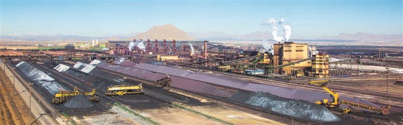 ثبت بالاترین رکوردهای تولید روزانه و ماهانه در تاریخ فولاد مبارکه