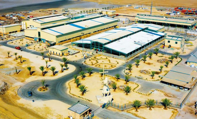 راه اندازی بزرگ ترین واحد نمک زدایی کشور؛ پاسخی راهبردی به بحران آب / ظرفیت ۱۴۰ میلیون متر معکبی نمک زدایی، زیرساخت ملی برای پایداری تولید است