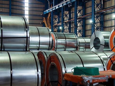 رشد ۲۶ درصدی ارزش صادرات زنجیره فولاد در نیمه نخست امسال/ جزئیات تحلیلی حجم و ارزش صادرات محصولات زنجیره فولاد