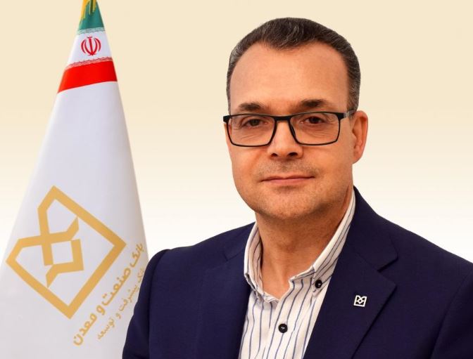 طرح بزرگ صنعتی و معدنی تا پایان سال ۱۴۰۴ به بهرهبرداری می رسد