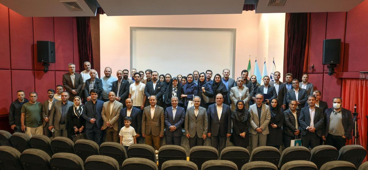 نشست هماندیشی کارگزاران منطقه یک کشوری کانون جهانگردی و اتومبیلرانی برگزار شد