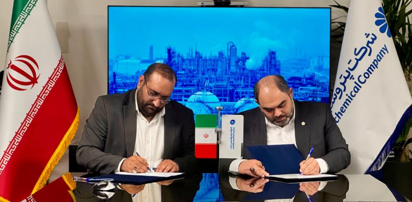 امضای تفاهم‌نامه حمل ۸۰ هزار تن محصولات پتروشیمی جم با شرکت فجر جهاد منعقد شد