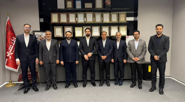 توافقنامههای راهبردی میان بانک شهر و فولاد غدیر نیریز به امضاء رسید