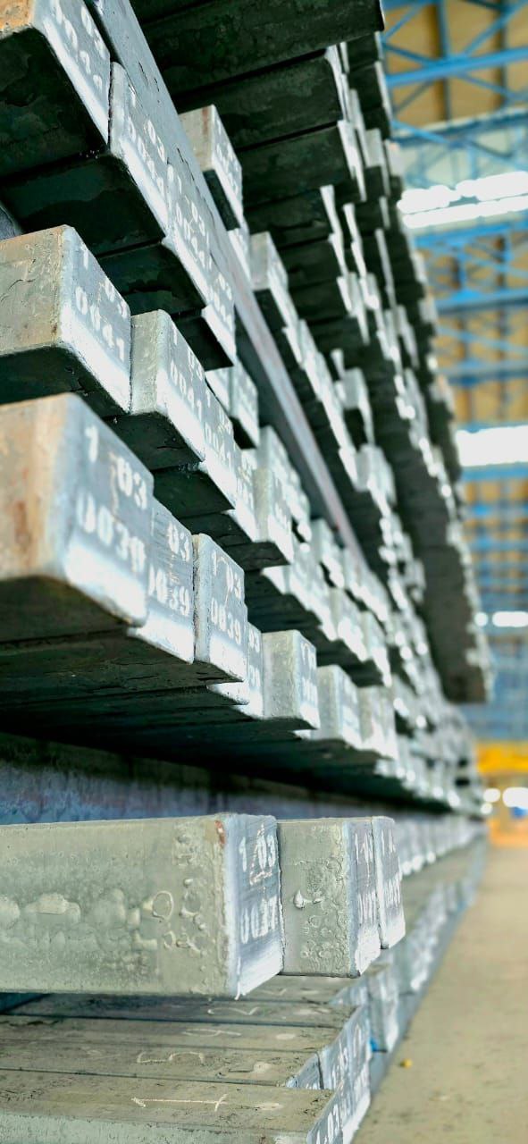 عرضه ۱۰ هزار تن شمش فولادی شرکت فولاد غدیر نیریز در بورس کالا