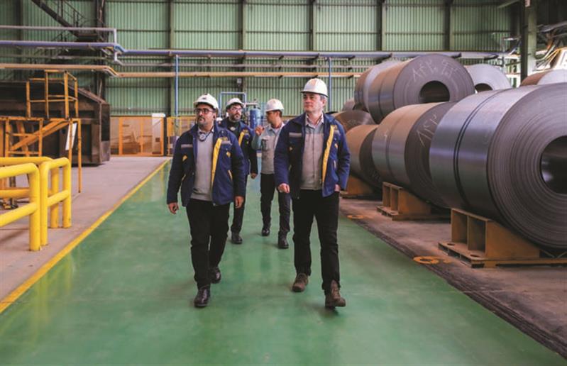 بررسی نظام‌مند، جامع و یکپارچه سیستم منابع انسانی فولاد مبارکه با رویکرد علمی