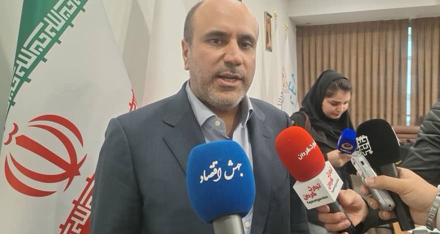 صادرات دارو در گلوگاه صدور مجوز مانده/ فروش داروپخش به ۱۰۰۰ میلیارد تومان در ۲ ماه رسید