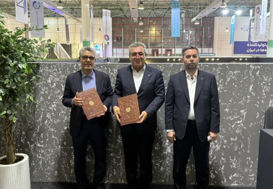 امضای تفاهمنامه بانک سینا و پتروشیمی شیراز