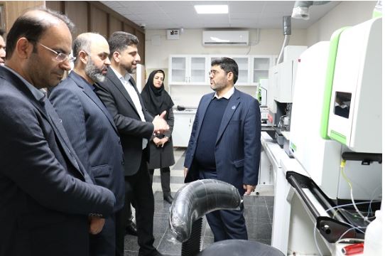حضور مدیرعامل گروه تامین و فرآوری مواد معدنی فولاد مبارکه در مرکز تحقیقات یزد