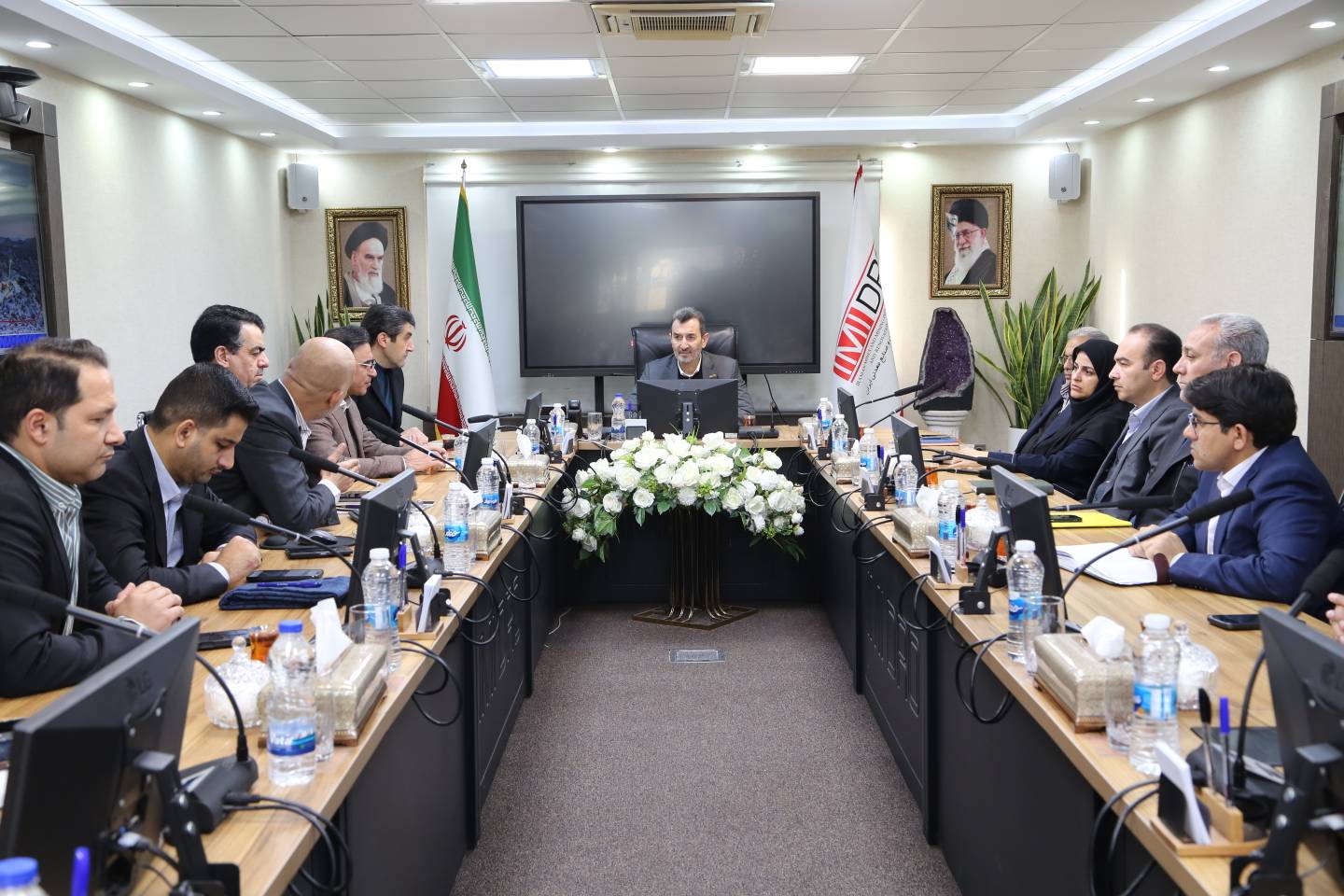 ضرورت هماهنگی با ایمیدرو برای اجرای طرح های زنجیره فولاد/ سیاست جدید، توسعه صنایع پائین دستی فولاد است