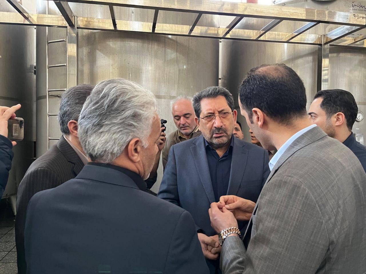 بازدید وزیر صمت از ۳ واحد تولیدی مواد غذایی