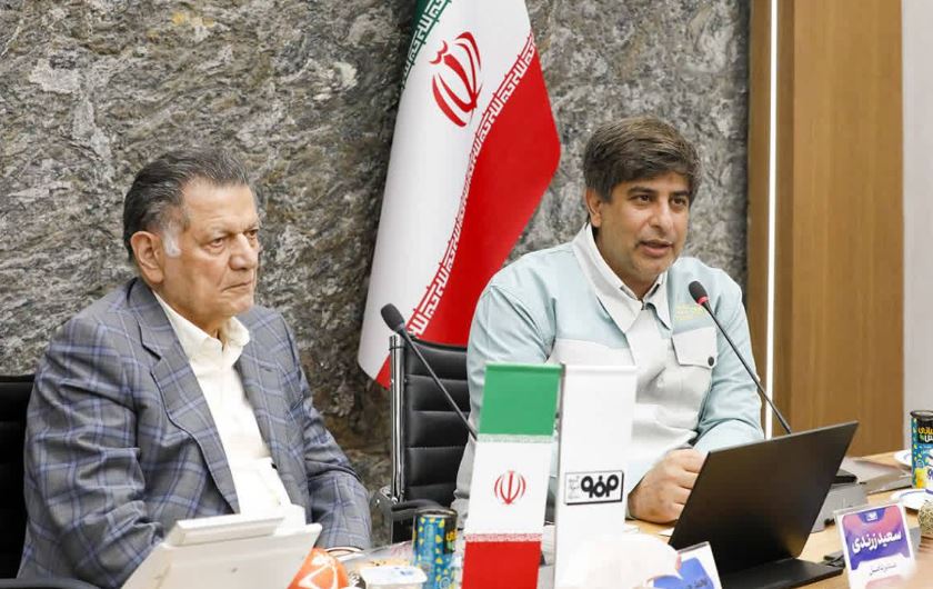 بازسازی فولاد مبارکه با تکیه بر برنامه‌محوری و تجربه پیشکسوتان/ پروژه بازسازی بزرگ است اما کارهای جاری نباید زمین بماند