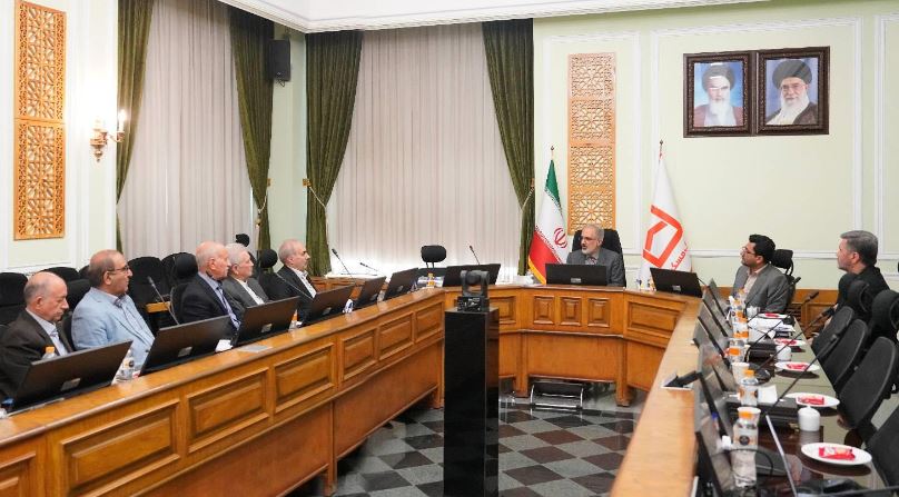 دکتر خورسندیان: تجارب بازنشستگان، چراغ راه پیشرفت بانک است
