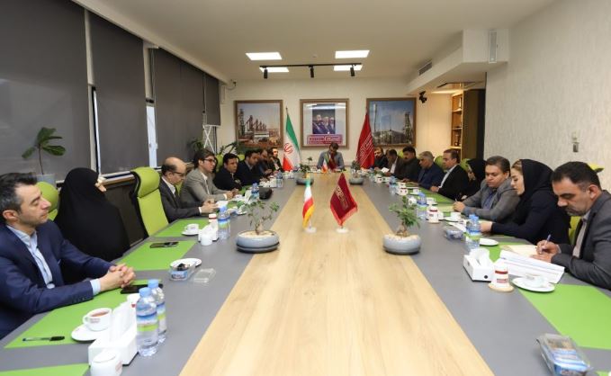 جلسه راهبردی مدیرعامل ایریتک با مدیران شرکتهای تابعه با محوریت توسعه بازار و خوداتکایی مالی