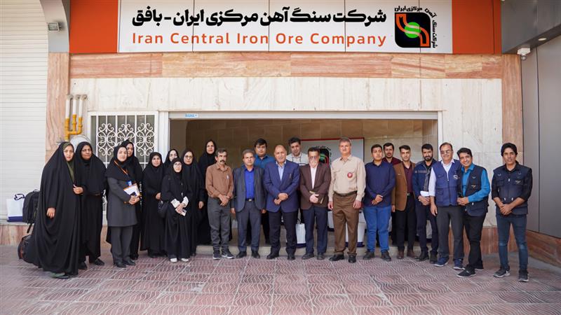 فرودگاه بافق احیا میشود / قطار حومهای یزد-بافق راهاندازی میگردد