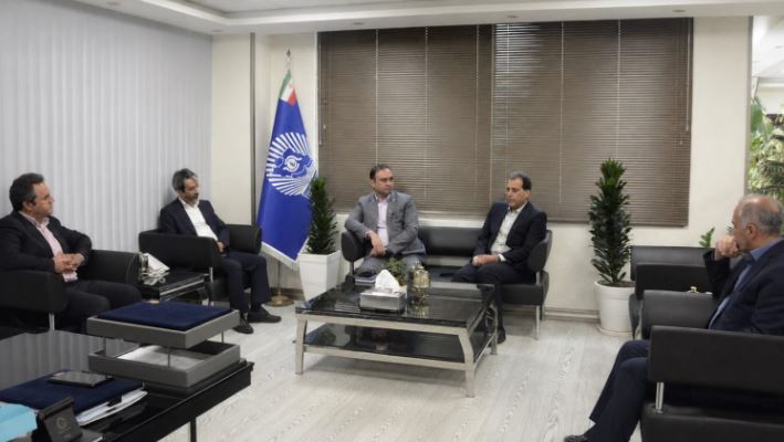 نشست مشترک بیمه تجارت‌نو و مدیریت شعب جنوب تهران بانک تجارت برگزار شد